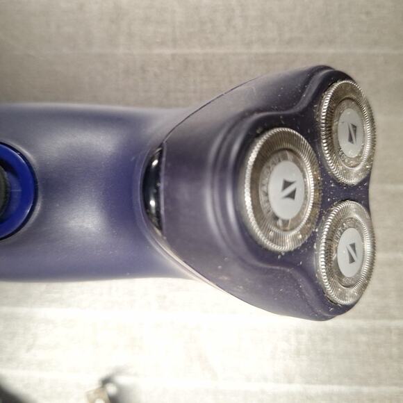 Philips Norelco Reflex Plus 5426LC Blue Mens Corded Electric Shaver Tested - Picture 3 of 5